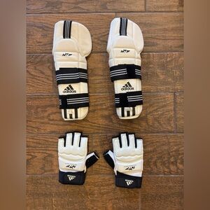 Adidas World Taekwondo Federation Shin and Hand Protectors, Large.